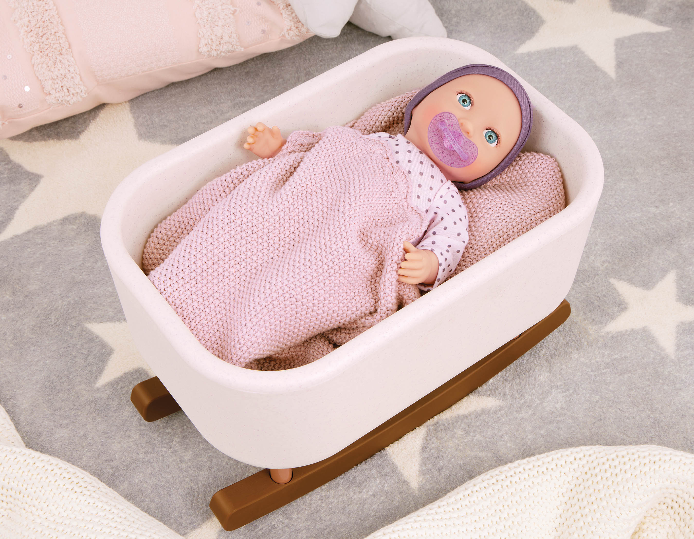 Cuna mecedora para muneca bebe Lullababy 4