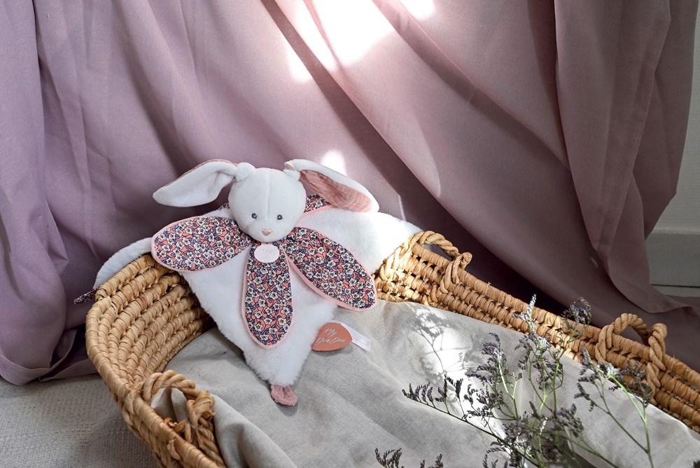 Doudou 27 cm Conejo rosa pétalo 6