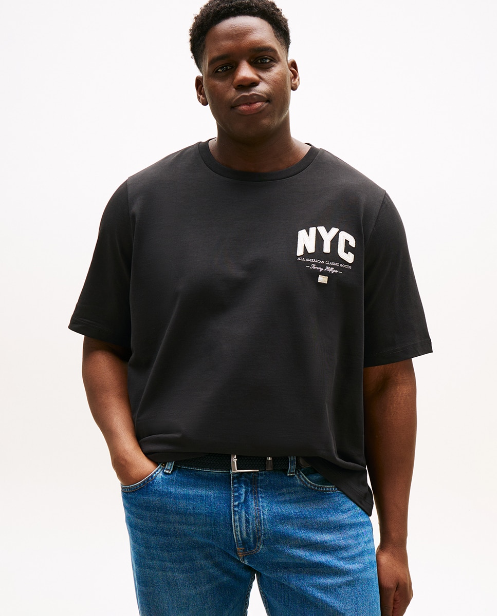 T-shirt de Manga Curta com Branding Bordado no Peito Tamanhos Grandes Preto-1