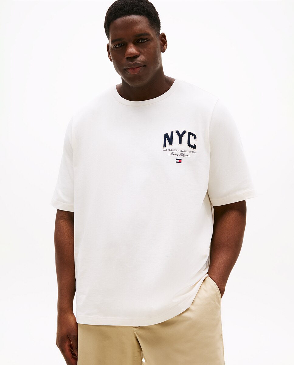 T-shirt de Manga Curta com Branding Bordado no Peito Tamanhos Grandes Creme-1