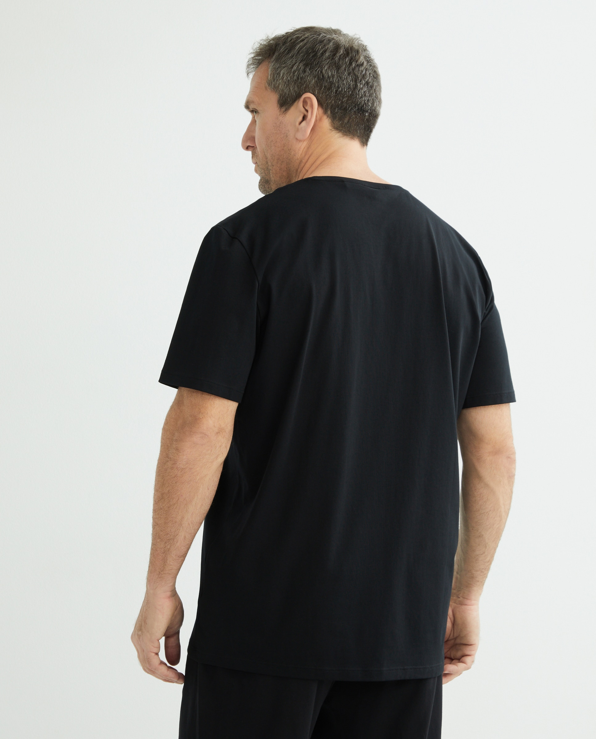 T-shirt Tamanhos Grandes com Manga Curta Preto-3