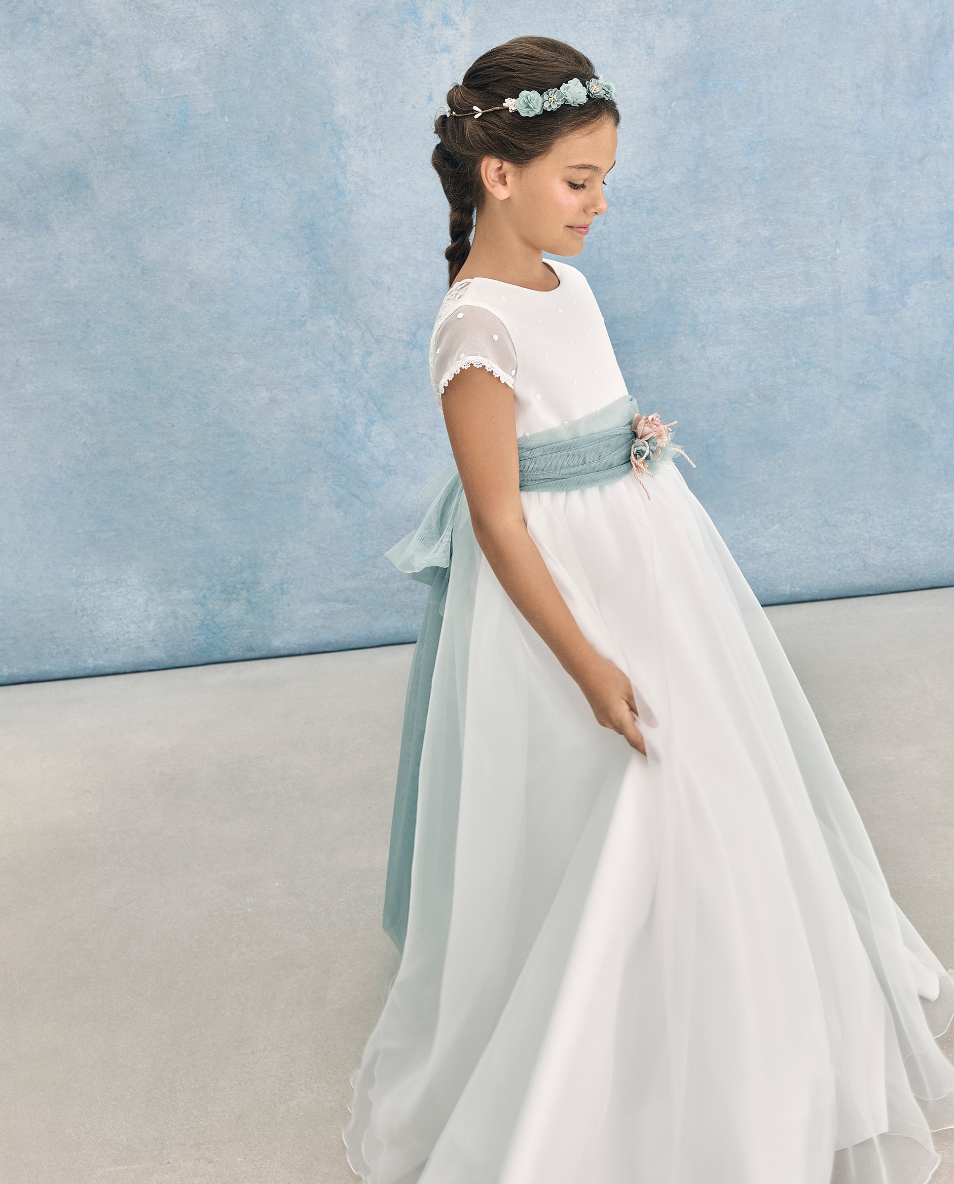 Vestido de Comunhão com Manga Curta e Saia com Capa Izar Coconut El Corte Inglés Branco-marfim-2