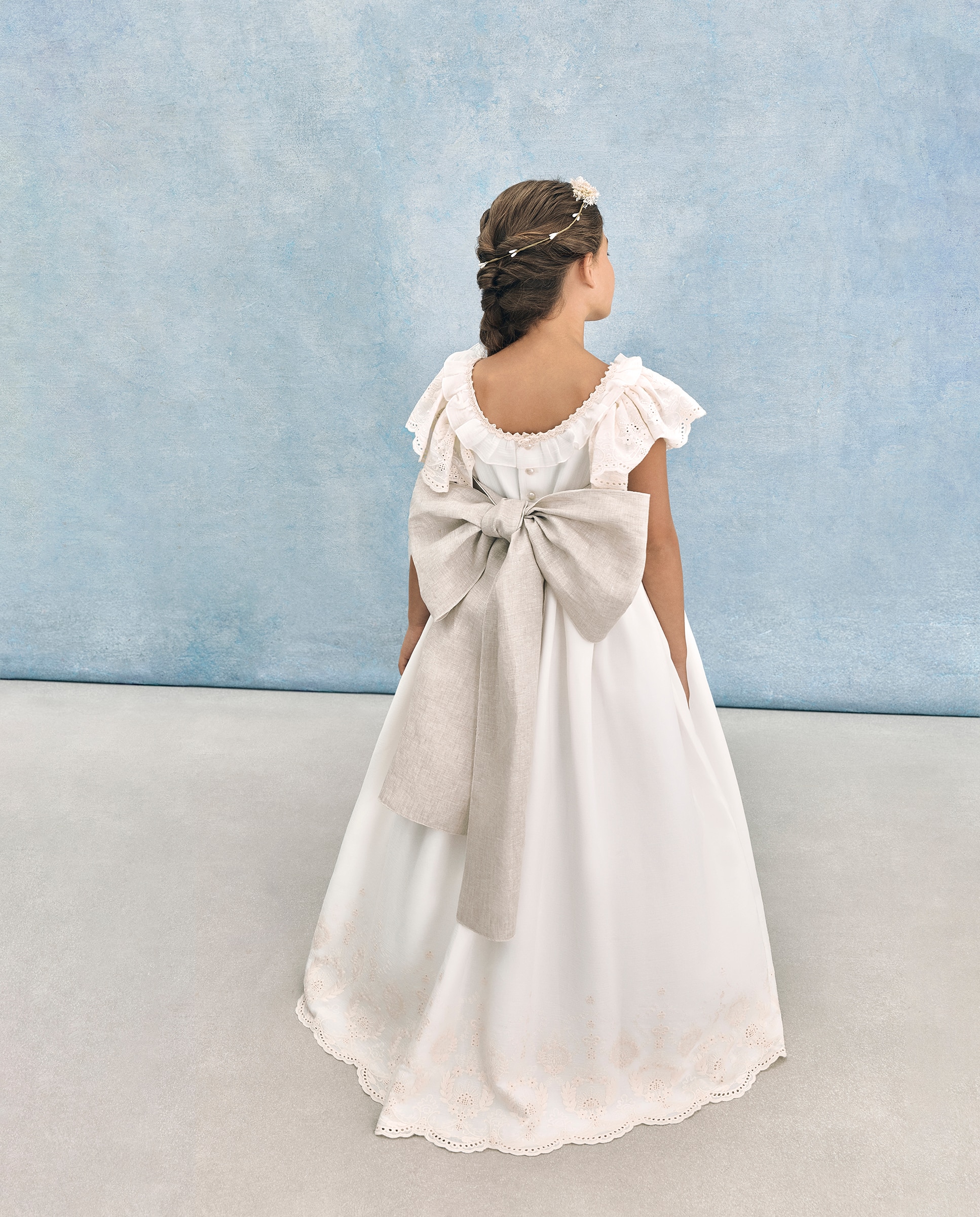 Vestido de Comunhão com Folho Bordado Andròmeda 120 Cru-4