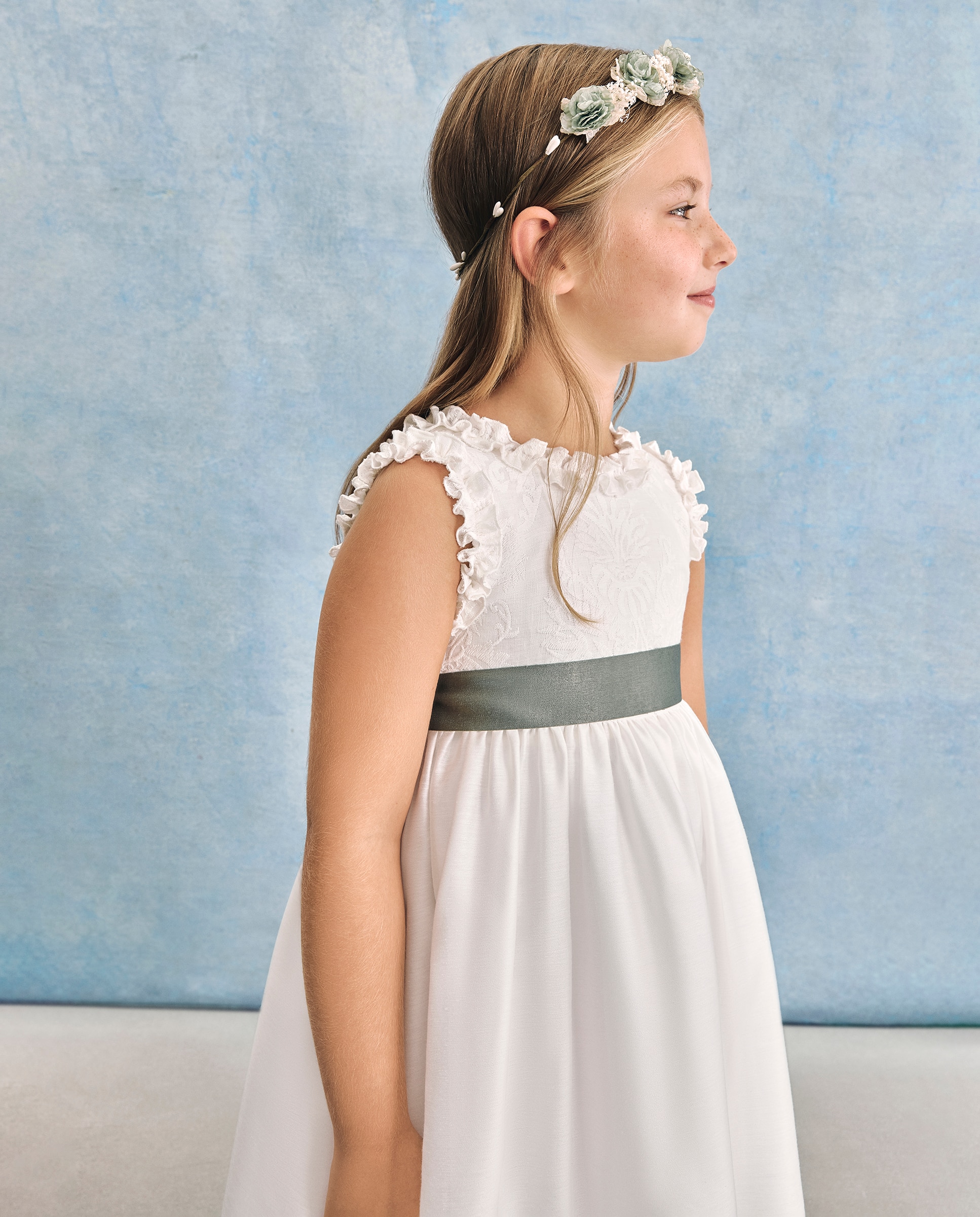 Vestido de Comunhão de Linho com Bordado Alcíone Coconut El Corte Inglés Branco-marfim-3