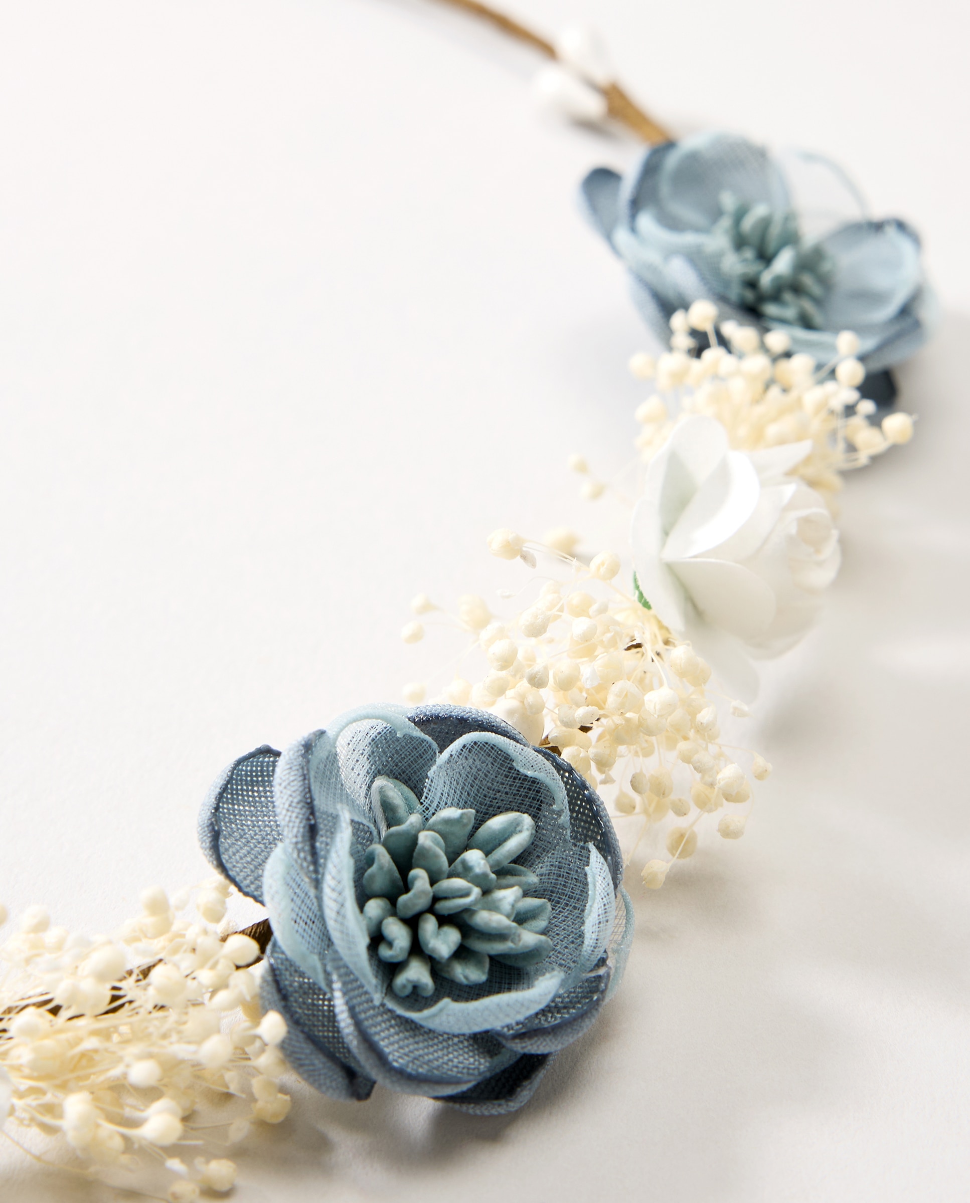 Coroa de Flores em Tecido com Pistilos a Condizer 400 Azul-2