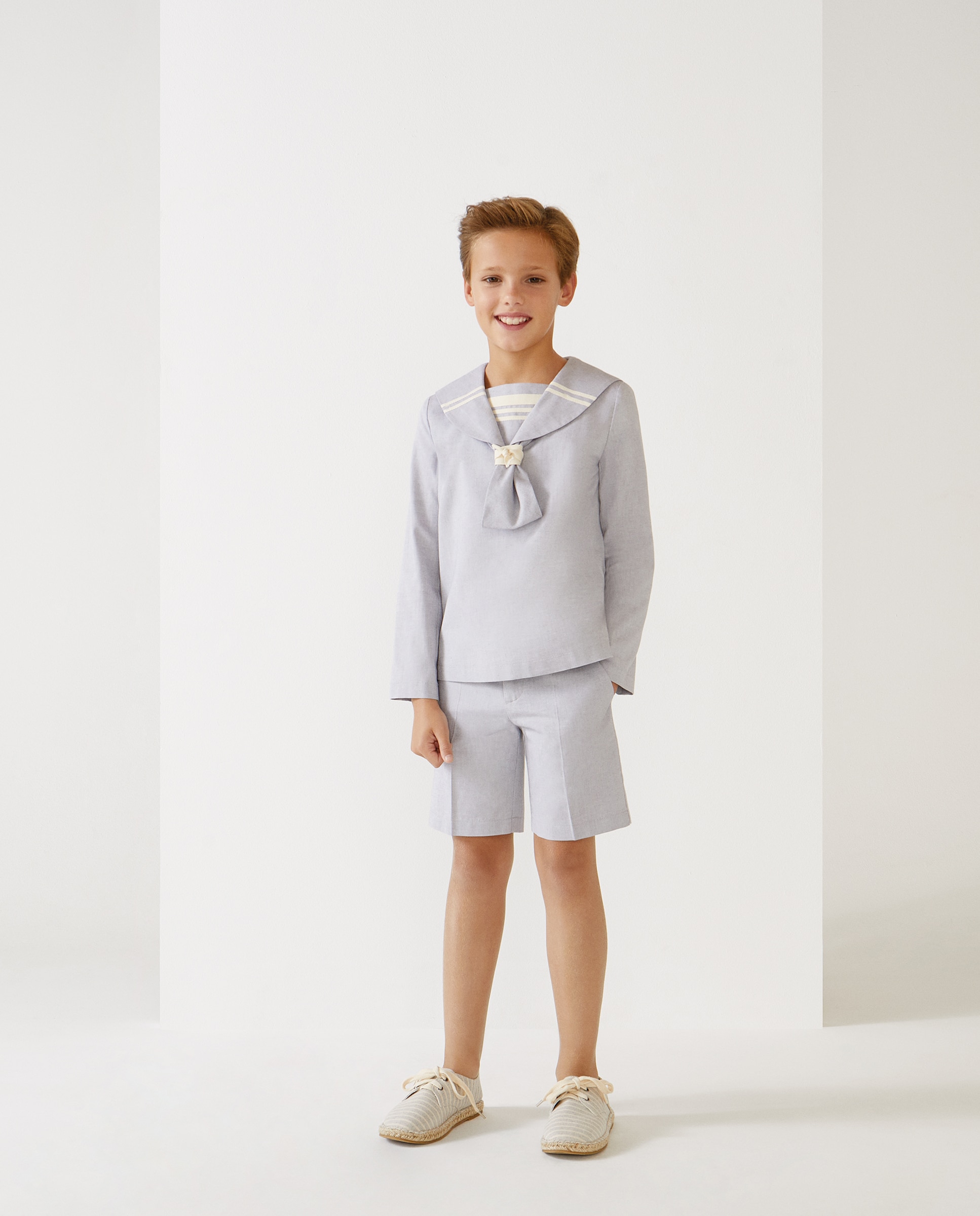 Traje de comunión marinero con bermuda oxford de niño ANTURIO