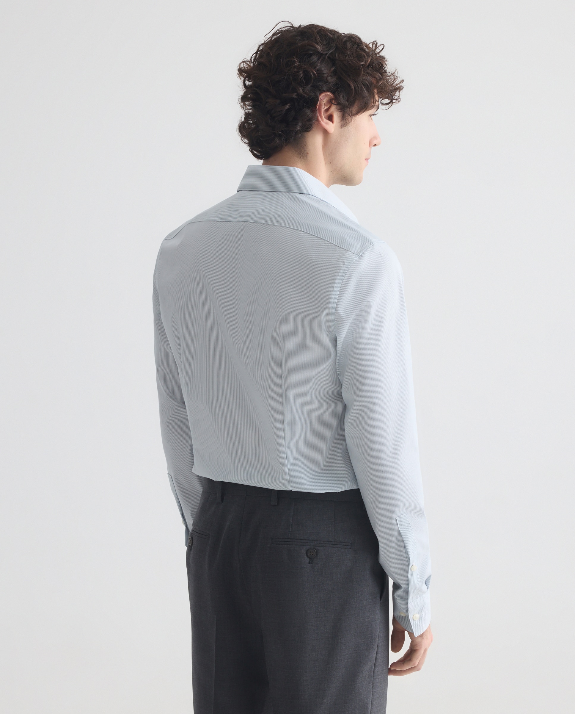 Camisa Clássica Slim às Riscas com Colarinho Stretch. Azul-3