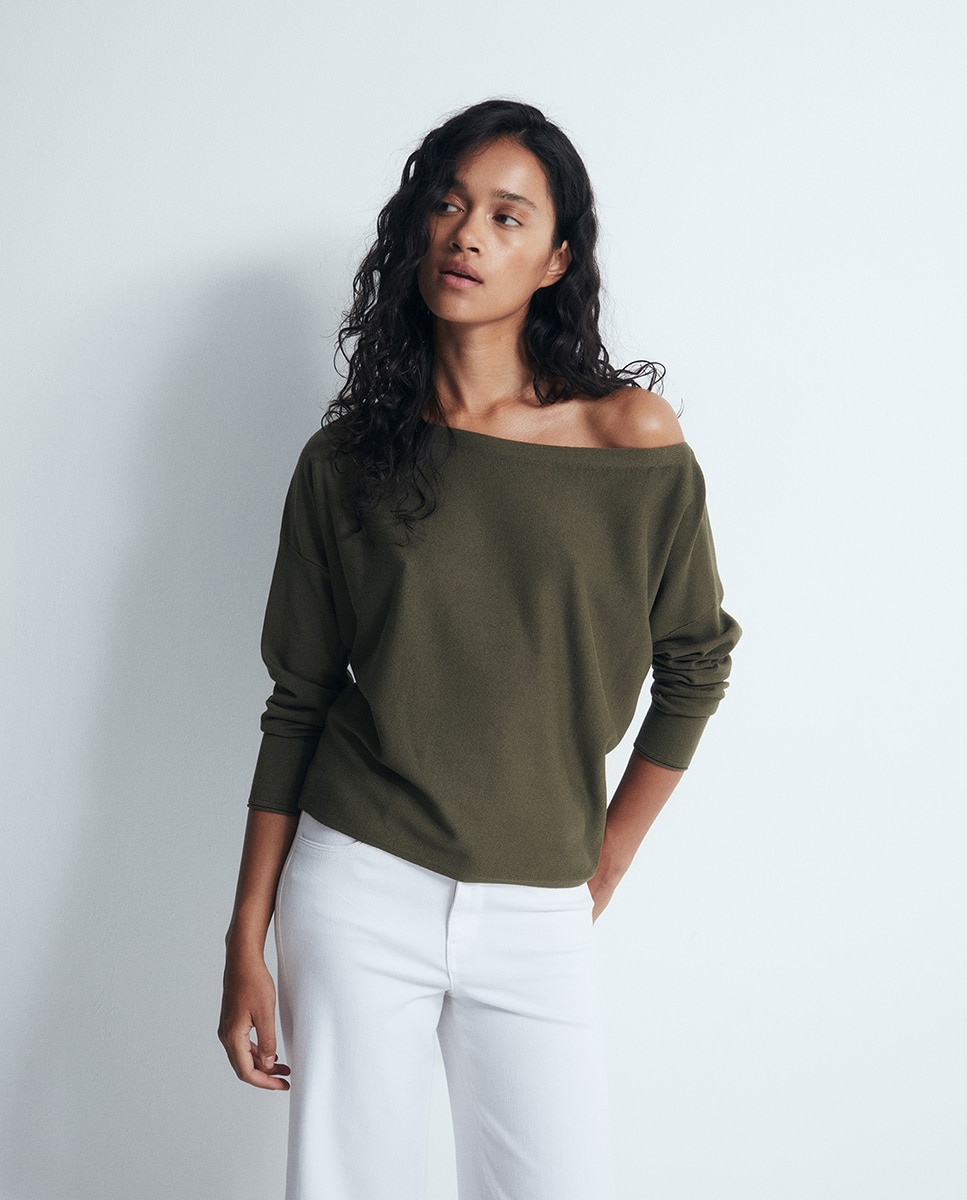 Imagem 0 de Camisola de Malha com Decote Assimétrico