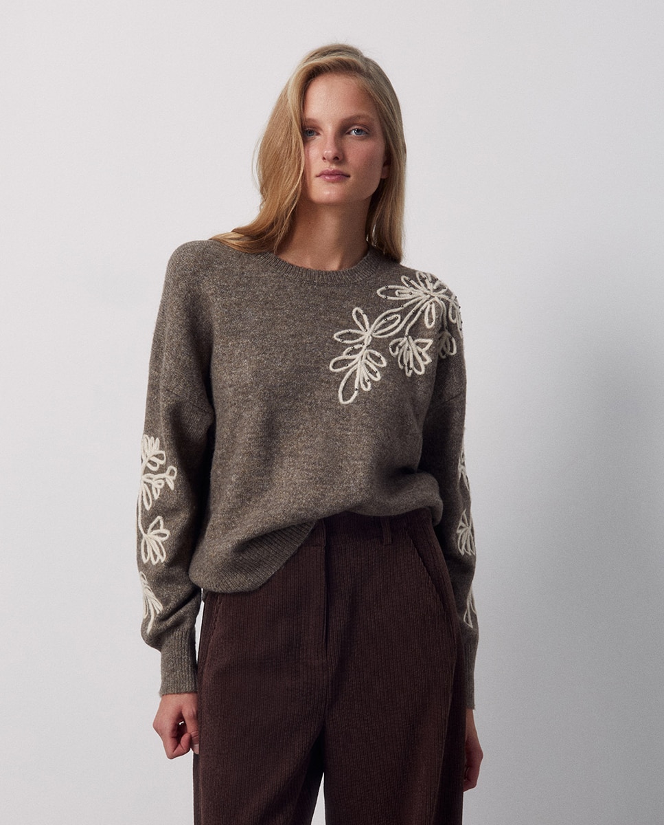 Imagem 0 de Camisola de Malha com Bordado Floral e Tachas