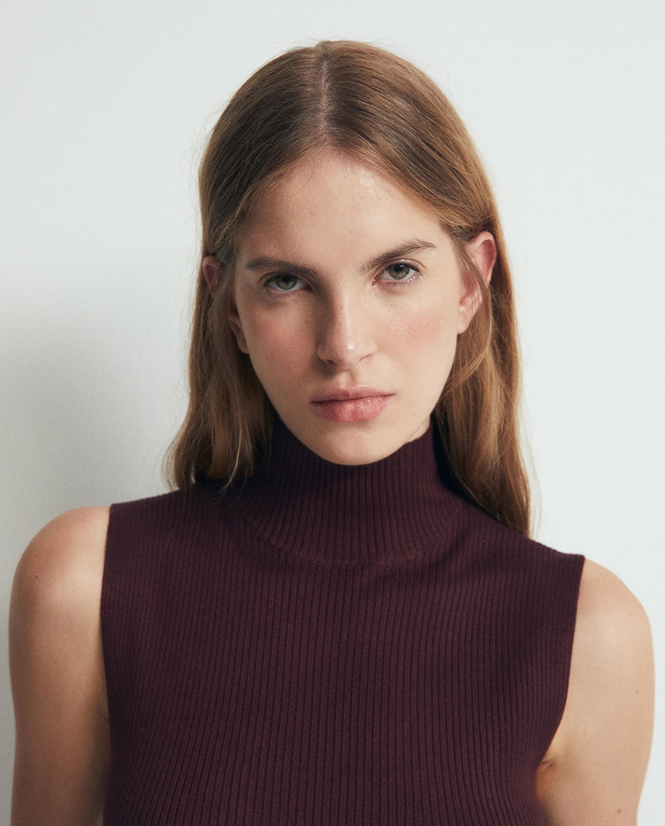 Top de Meia Gola Bordeaux-3