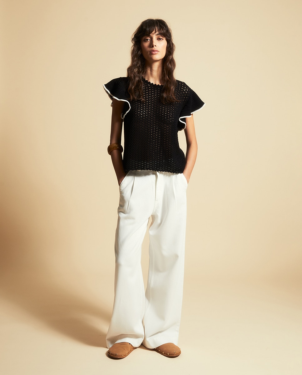 Top com Folhos Preto-2