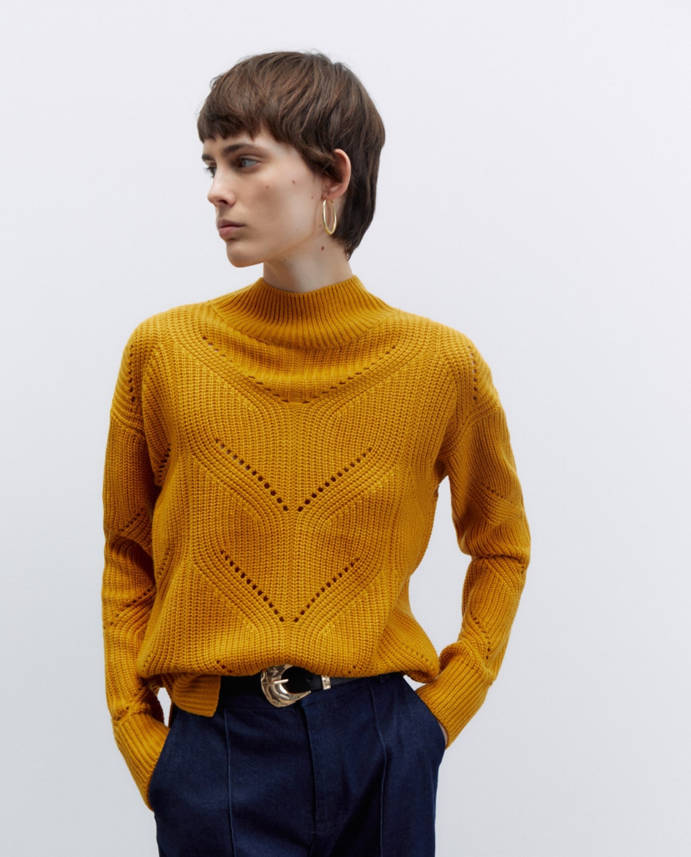 Imagem 0 de Camisola de Malha de Meia Gola com Padrão Espinha de Peixe