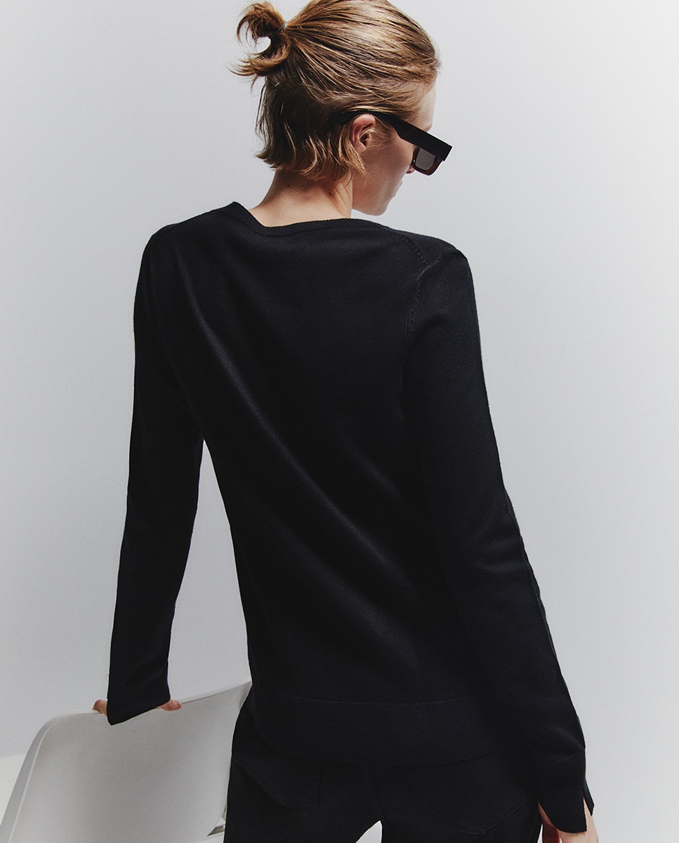 Camisola de Malha Básica com Gola Preto-3