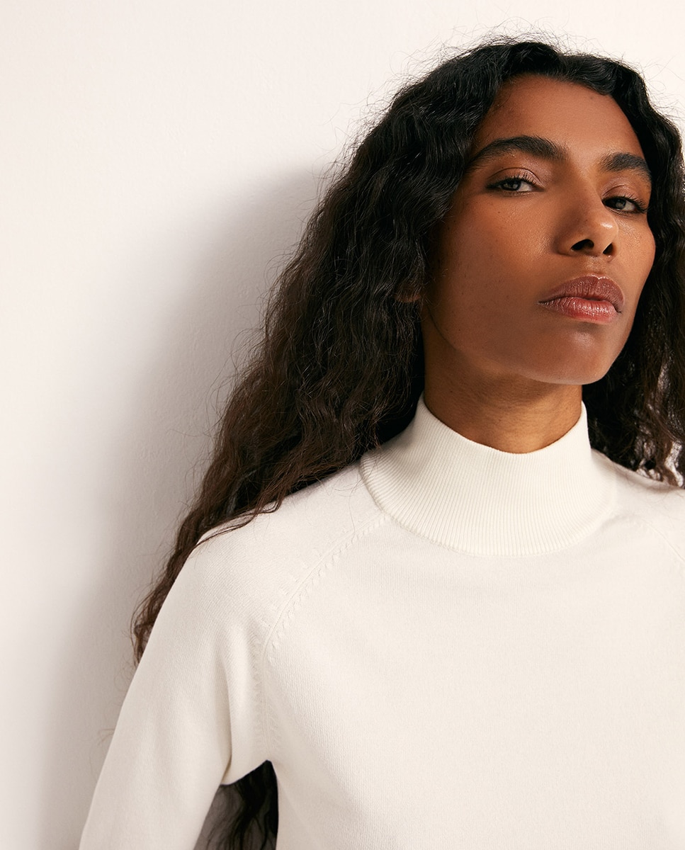 Camisola de malha com meia gola Branco-marfim-3