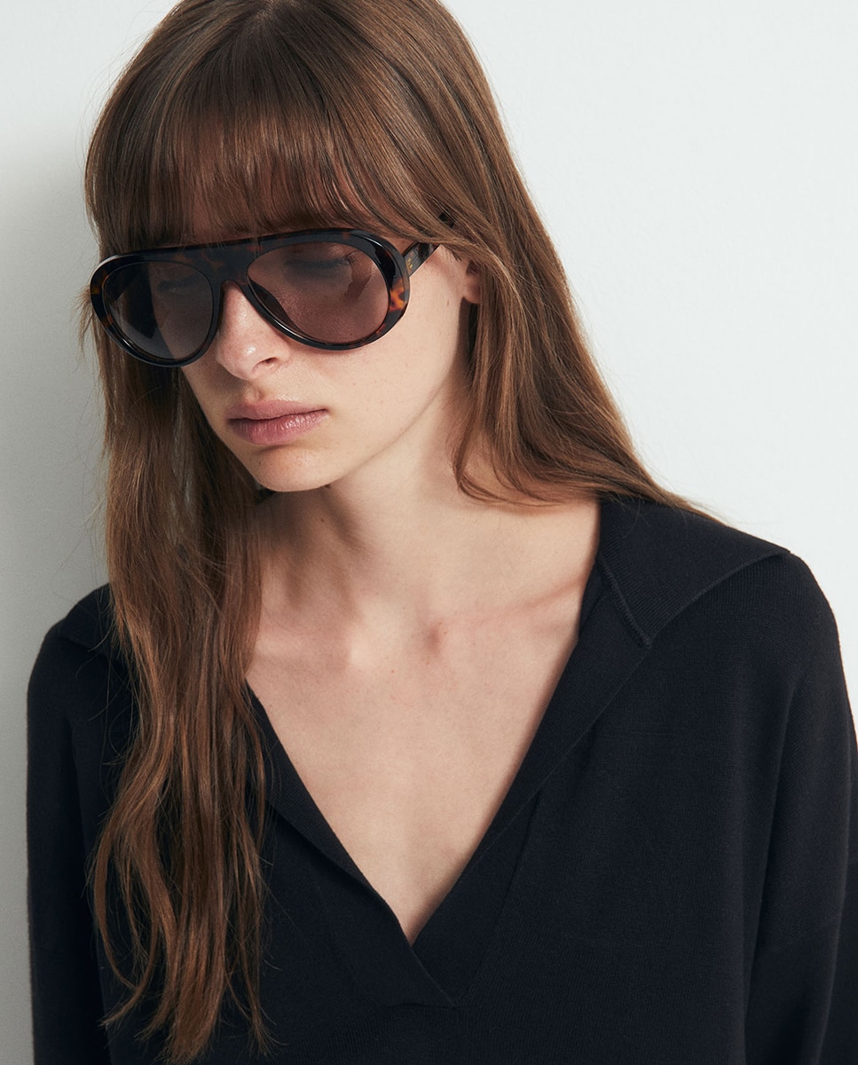 Camisola de Malha com Colarinho de Polo e Ponto Liso Preto-3