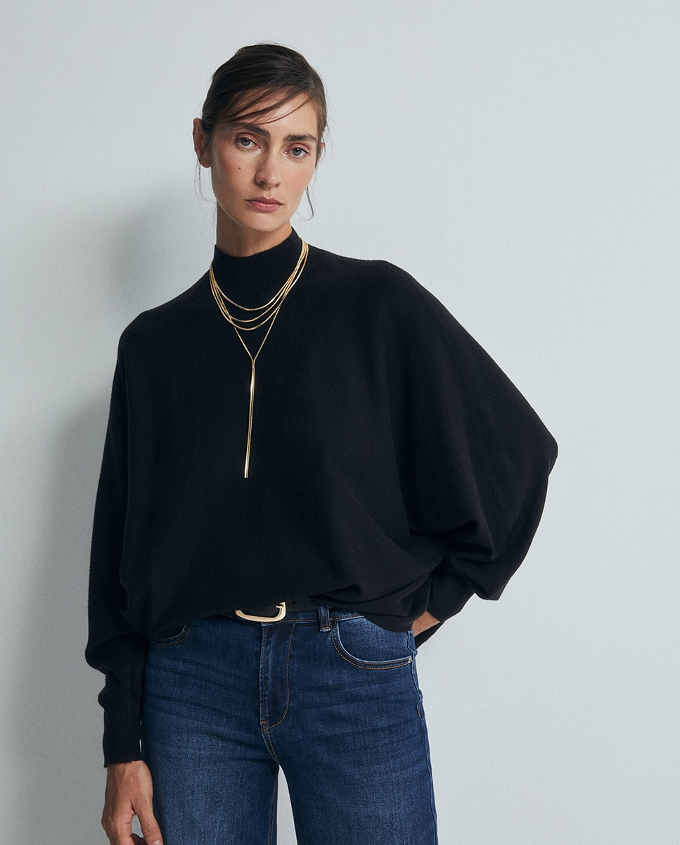 Imagem 0 de Camisola de Malha Tipo Poncho com Meia Gola