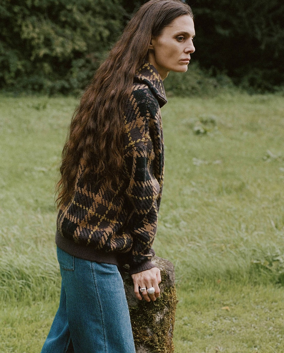 Blusão aos Quadrados com Bolso Canguru Chocolate-3