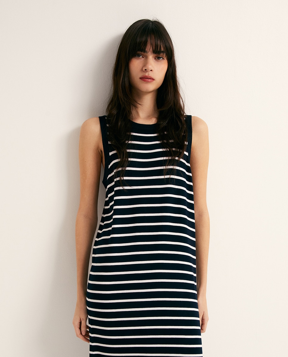 Vestido midi às riscas Marinho-2
