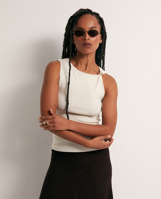 Imagen 0 de Top aplique metálico