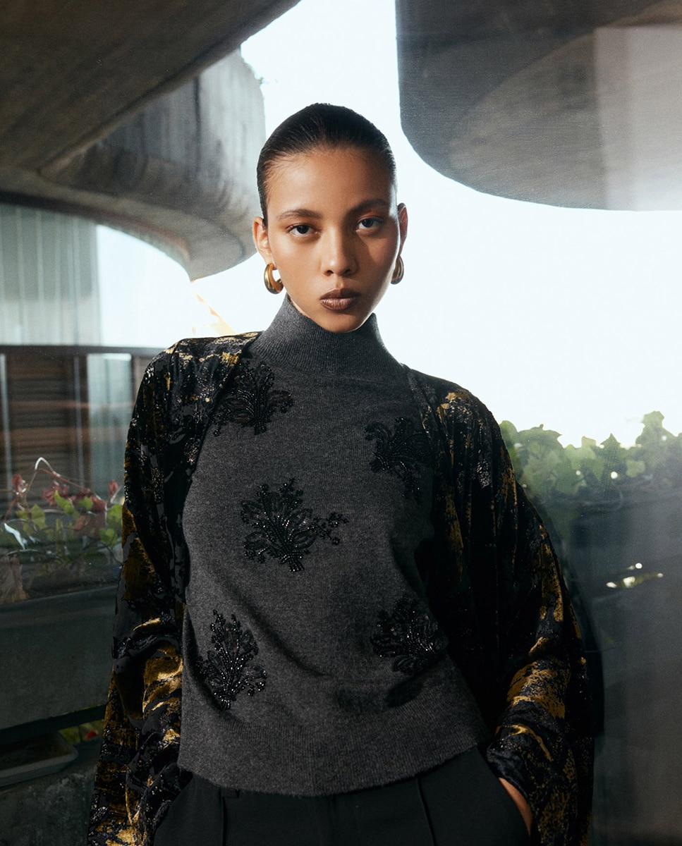 Camisola de Malha com Missangas Cinzento-1