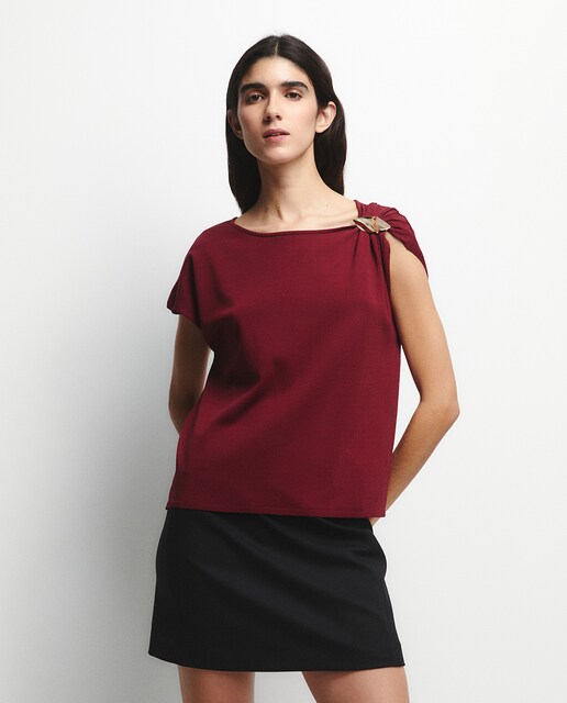 Imagen 0 de Top aplique dorado