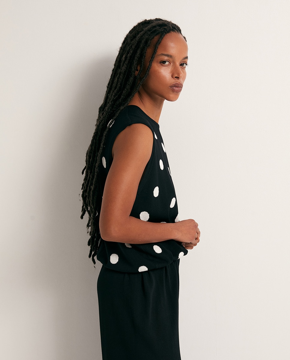 Top às bolinhas Preto-4