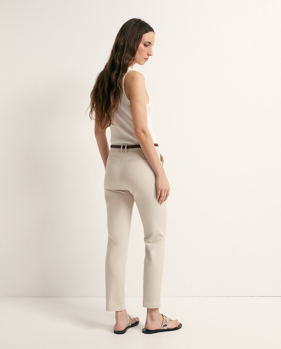 Calças chino com cinto Pedra-4