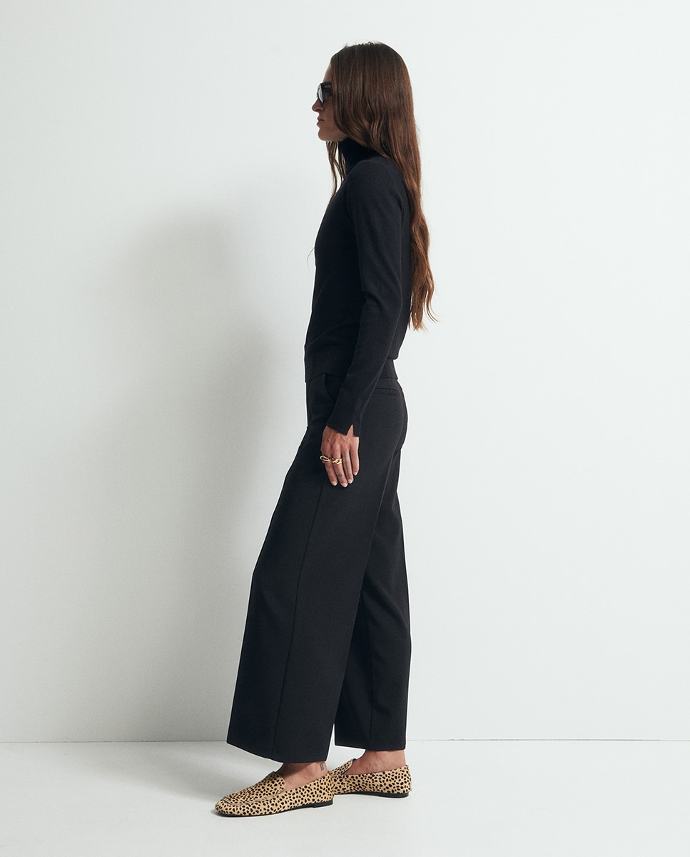 Calças Culotte Lisas Preto-3