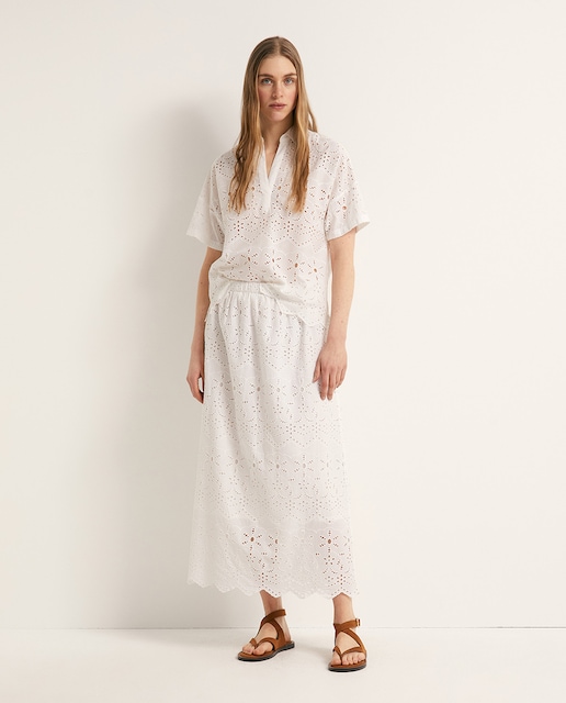 Imagen 0 de Falda bordada troquelada