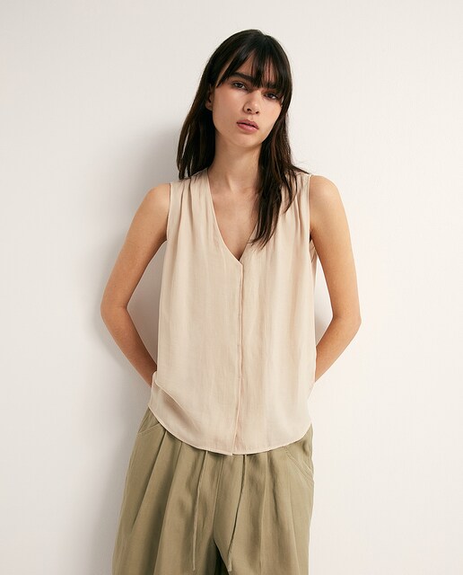 Imagen 0 de Top fluido pico