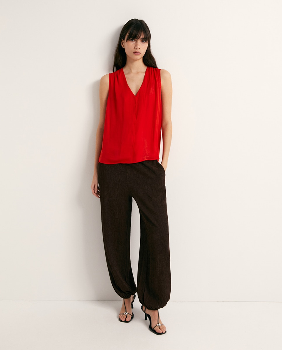 Top Fluido com Decote em Bico Vermelho-2