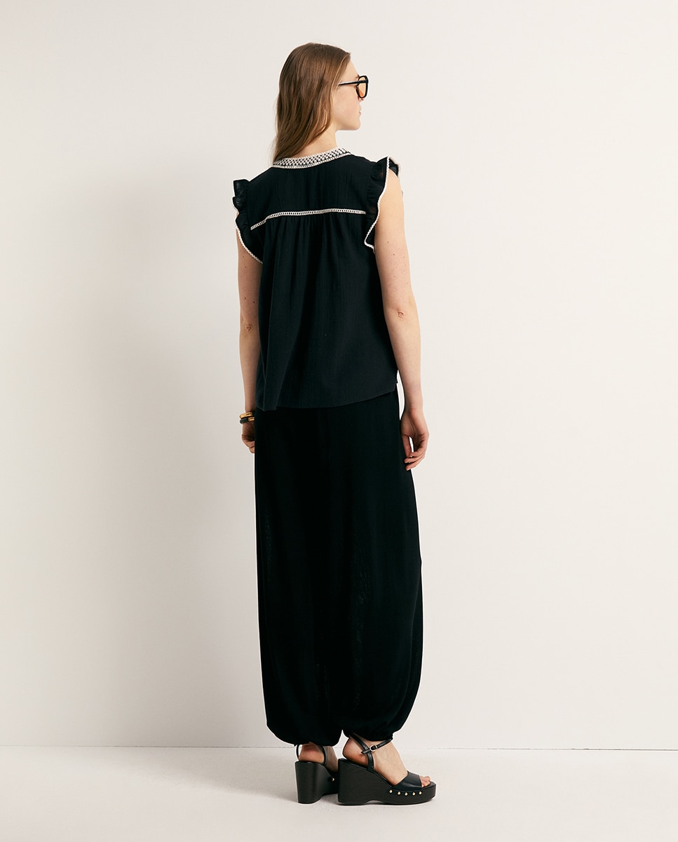 Top bordado Negro Sfera Negro-5