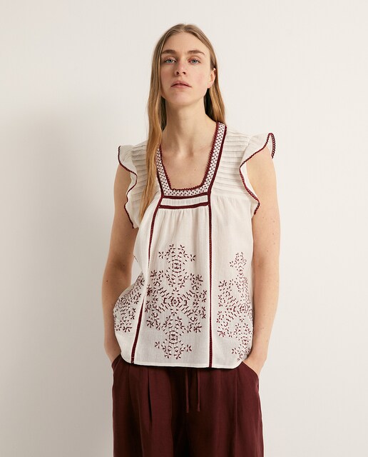 Imagen 0 de Top bordado