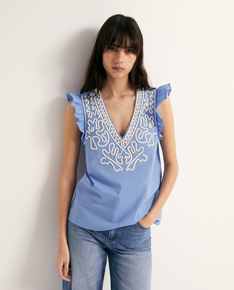 Imagem 0 de Top com peitilho bordado