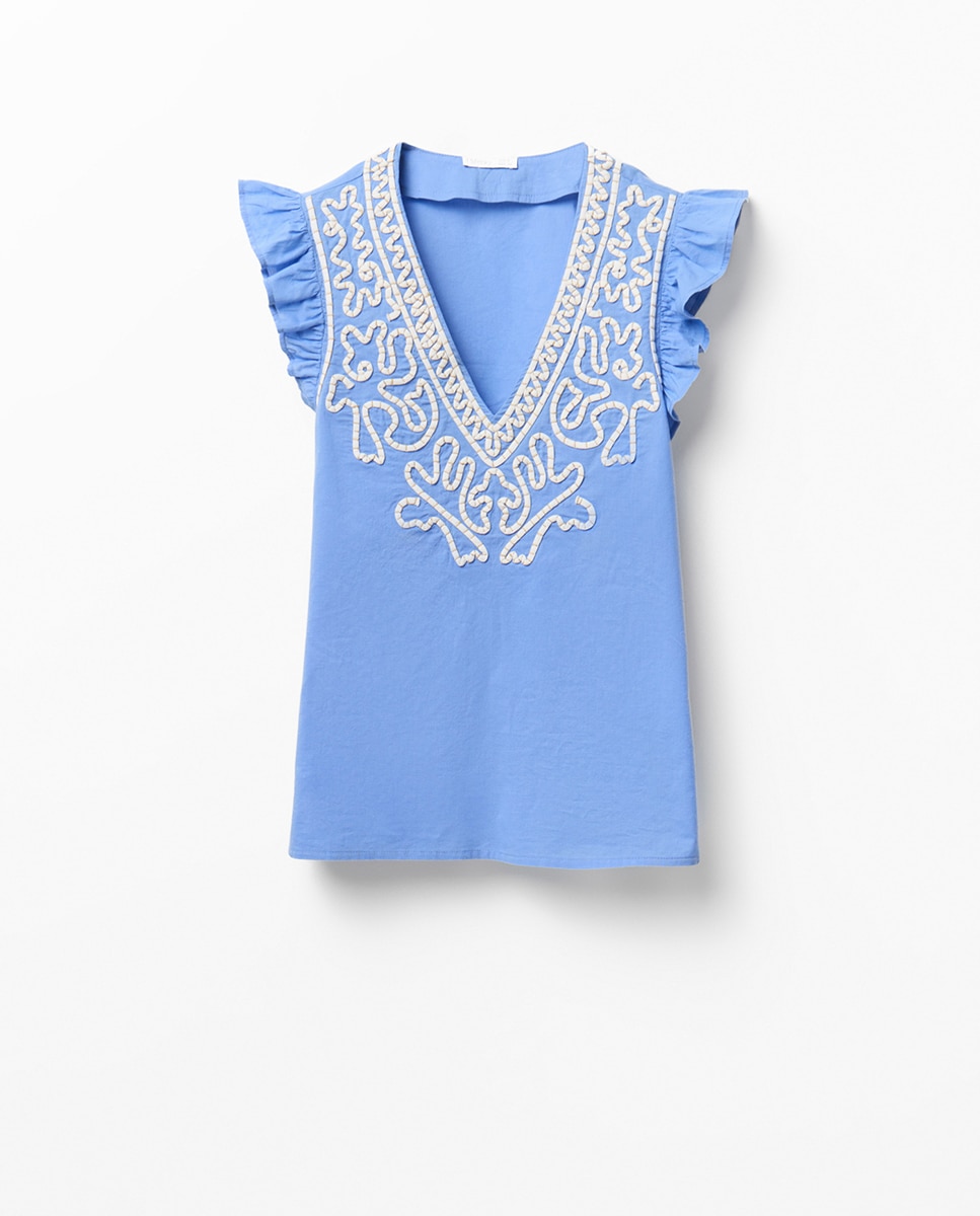 Top com peitilho bordado Azul-5