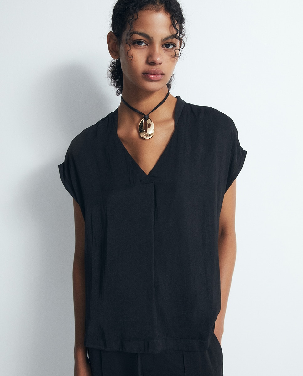Top fluido pico - Sfera - Negro Negro-1