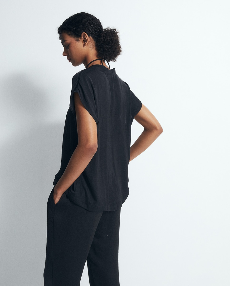 Top fluido pico - Sfera - Negro Negro-4