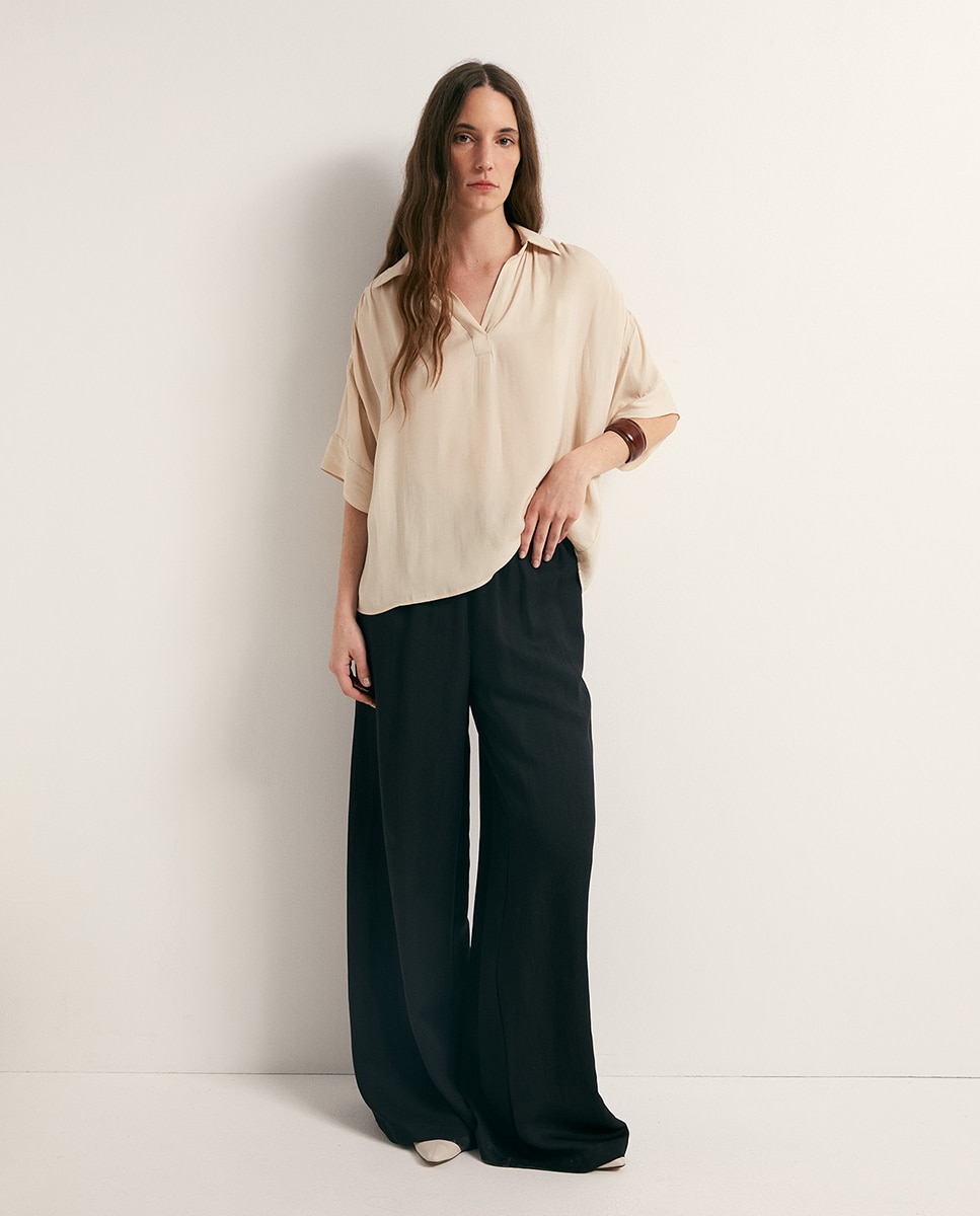 Blusa com Colarinho de Polo Bege-2