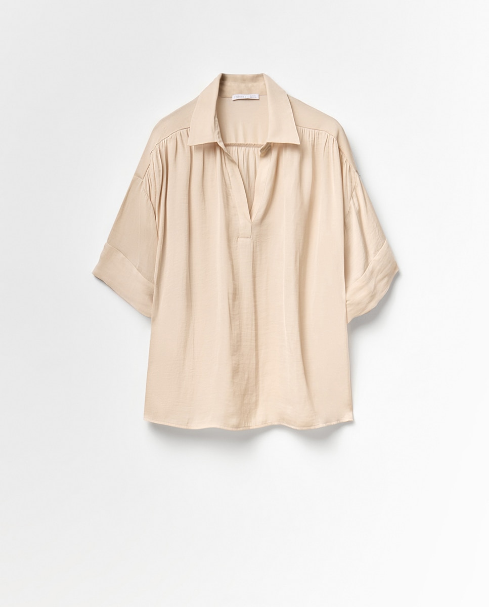 Blusa com Colarinho de Polo Bege-5