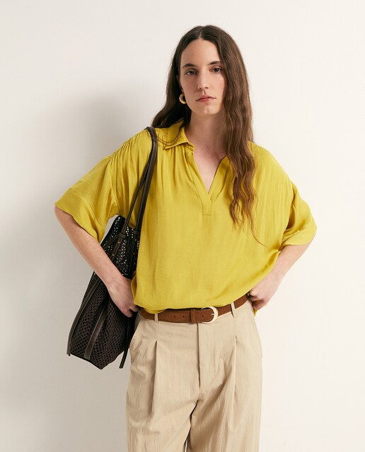 Imagen 0 de Blusa cuello polo