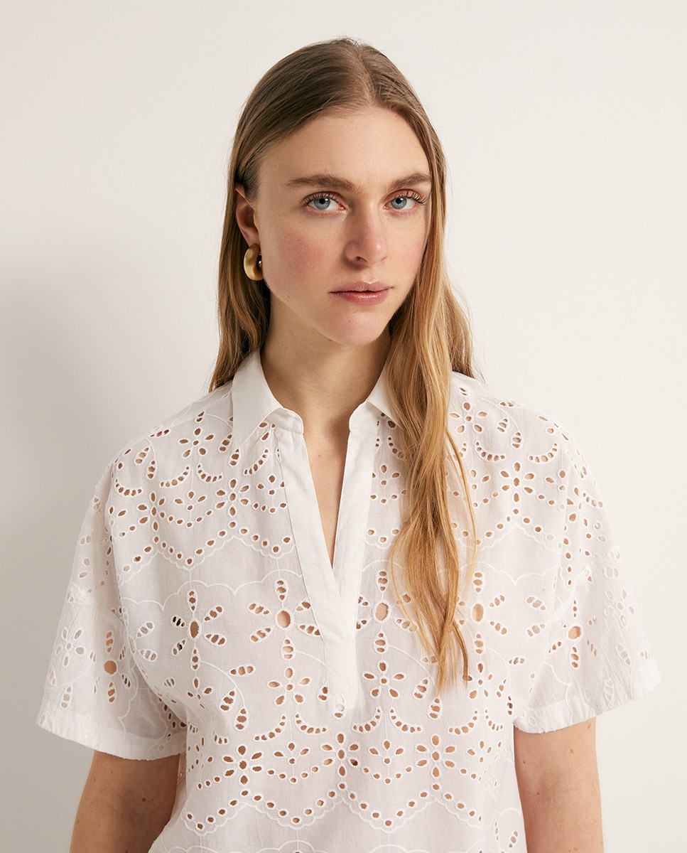 Blusa bordada perfurada Branco-3