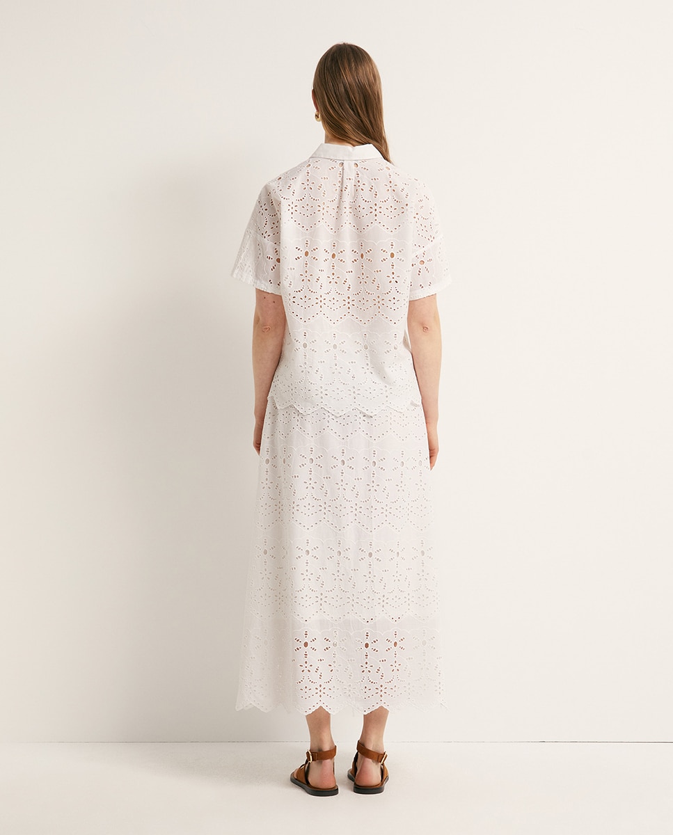 Blusa bordada perfurada Branco-5