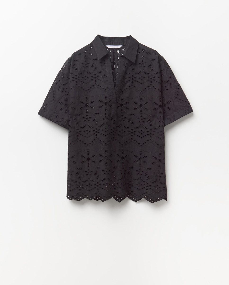 Blusa bordada perfurada Preto-6
