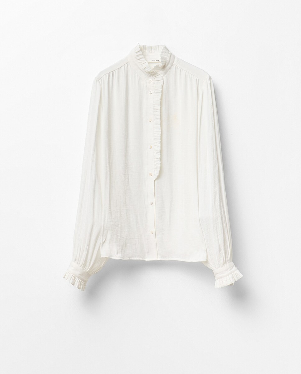 Blusa com Folho Franzido Branco-5