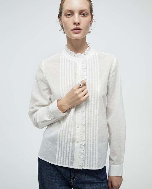 Imagen 0 de Blusa volante pechera