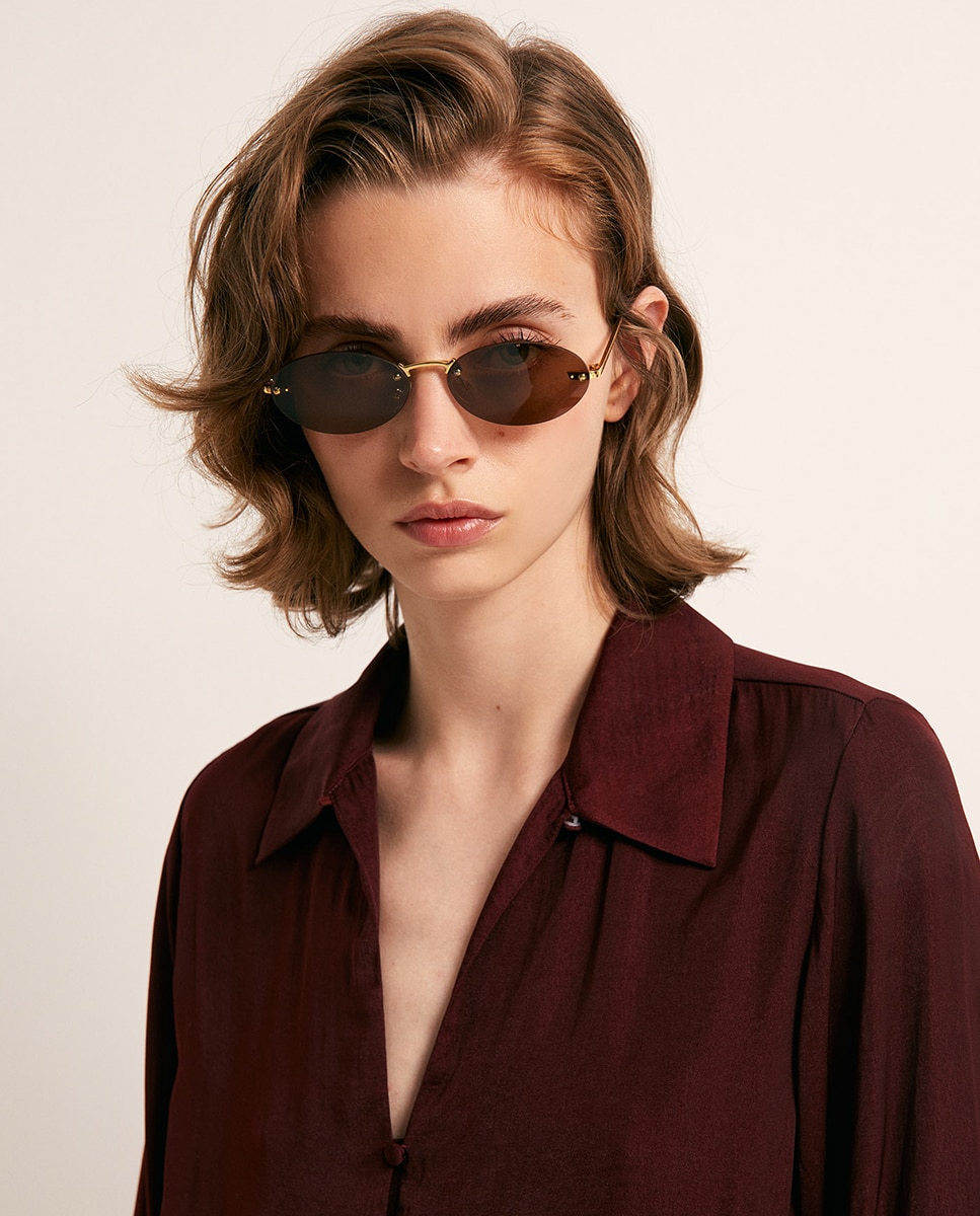 Blusa com Gola com Botões Bordeaux-3