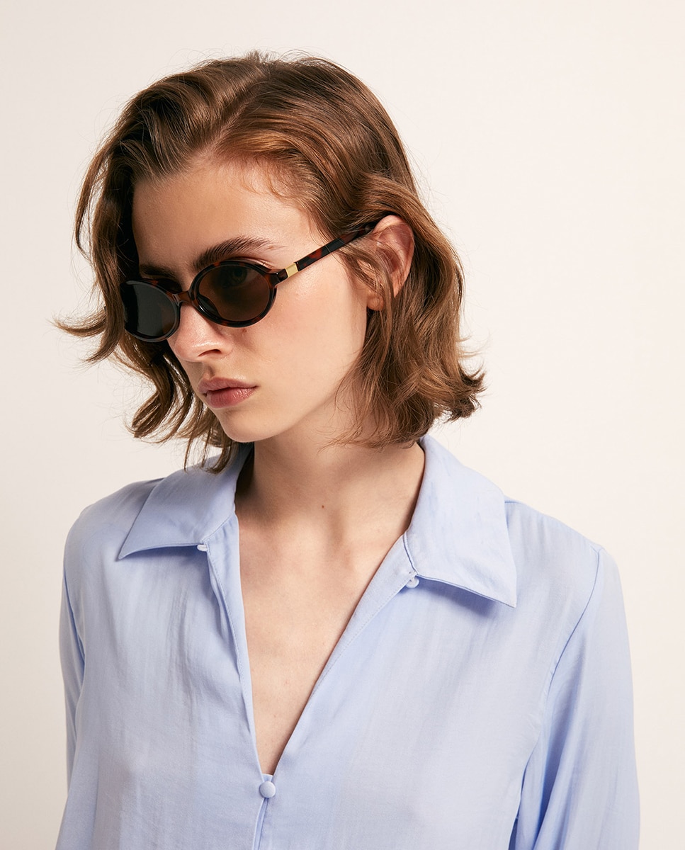 Blusa com Gola com Botões 410 Azul Claro-3