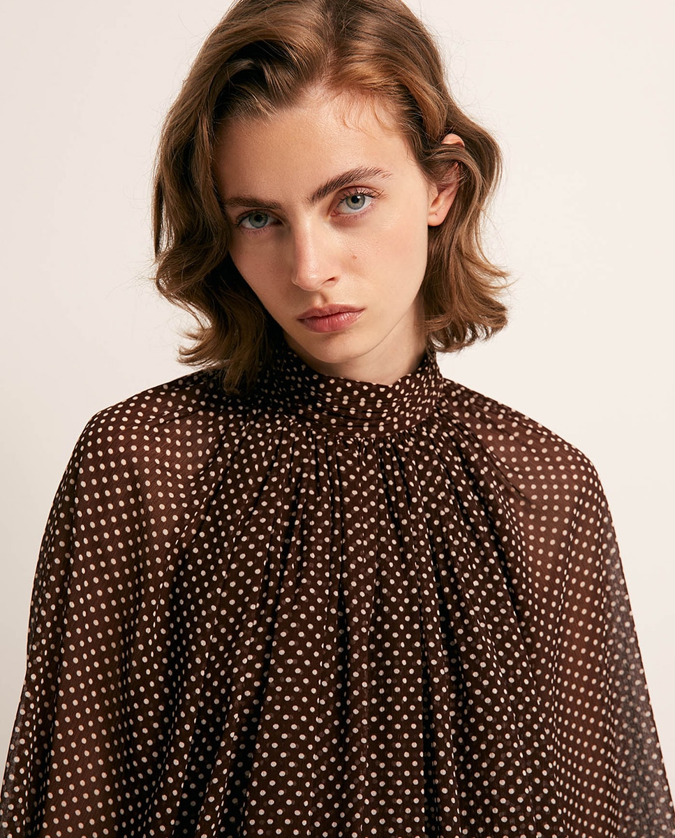 Blusa às Bolinhas Ensacada Chocolate-3