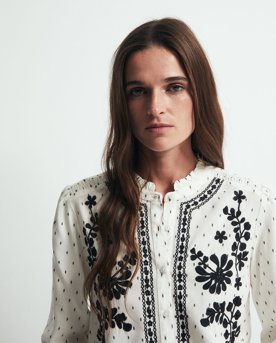 Blusa bordada Branco-3