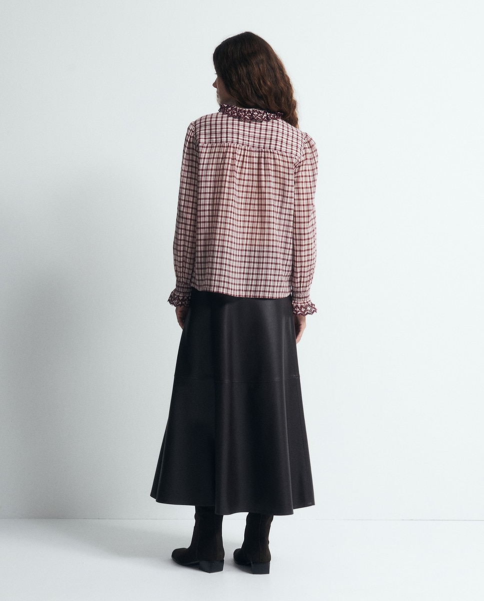 Blusa Romântica aos Quadrados Bordeaux-5